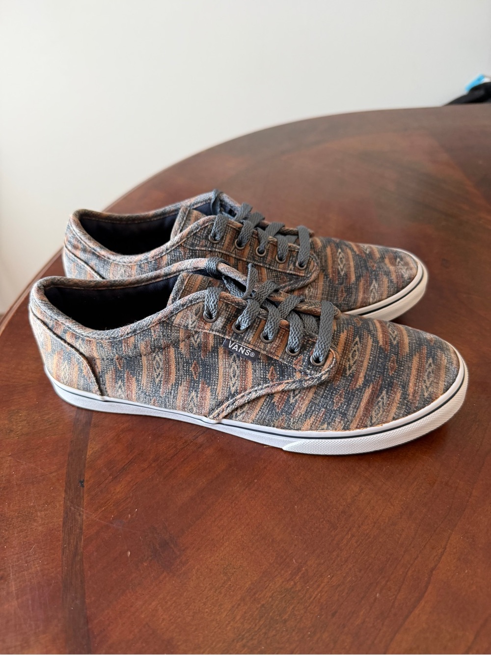 Vans Atwood Low Aztec Sneakers Brown Athletic Shoes Women’s Size 8
